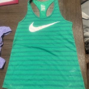 Women’s Nike workout tank - size medium